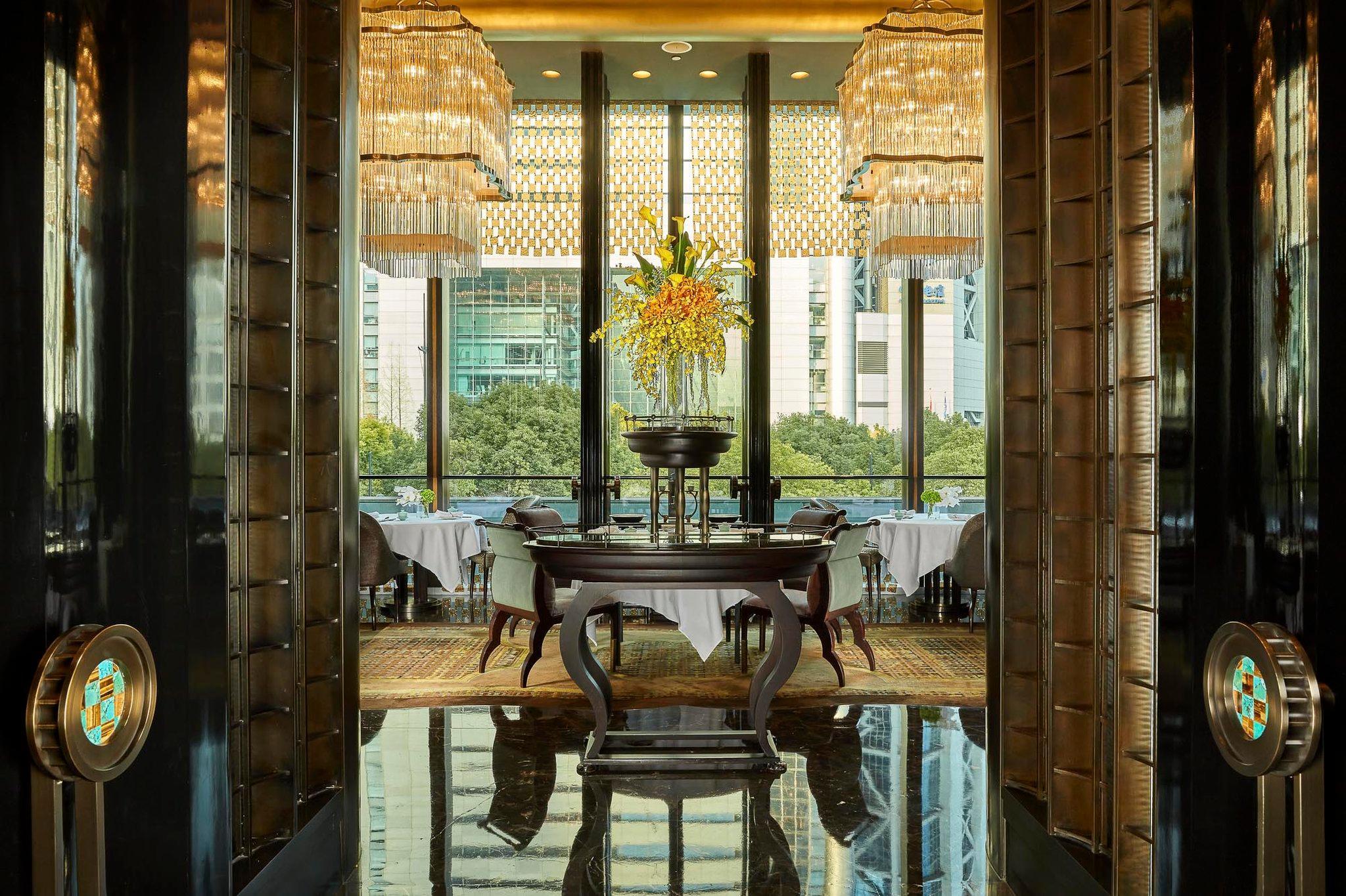 Regent Shanghai Pudong - Complimentary First Round Minibar Per Stay - Including A Bottle Of Wine Exterior photo