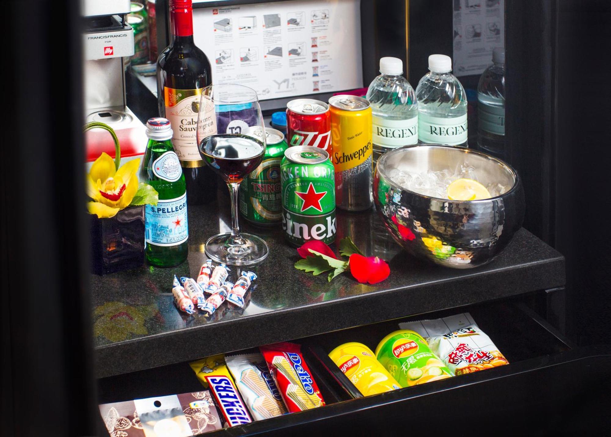 Regent Shanghai Pudong - Complimentary First Round Minibar Per Stay - Including A Bottle Of Wine Exterior photo