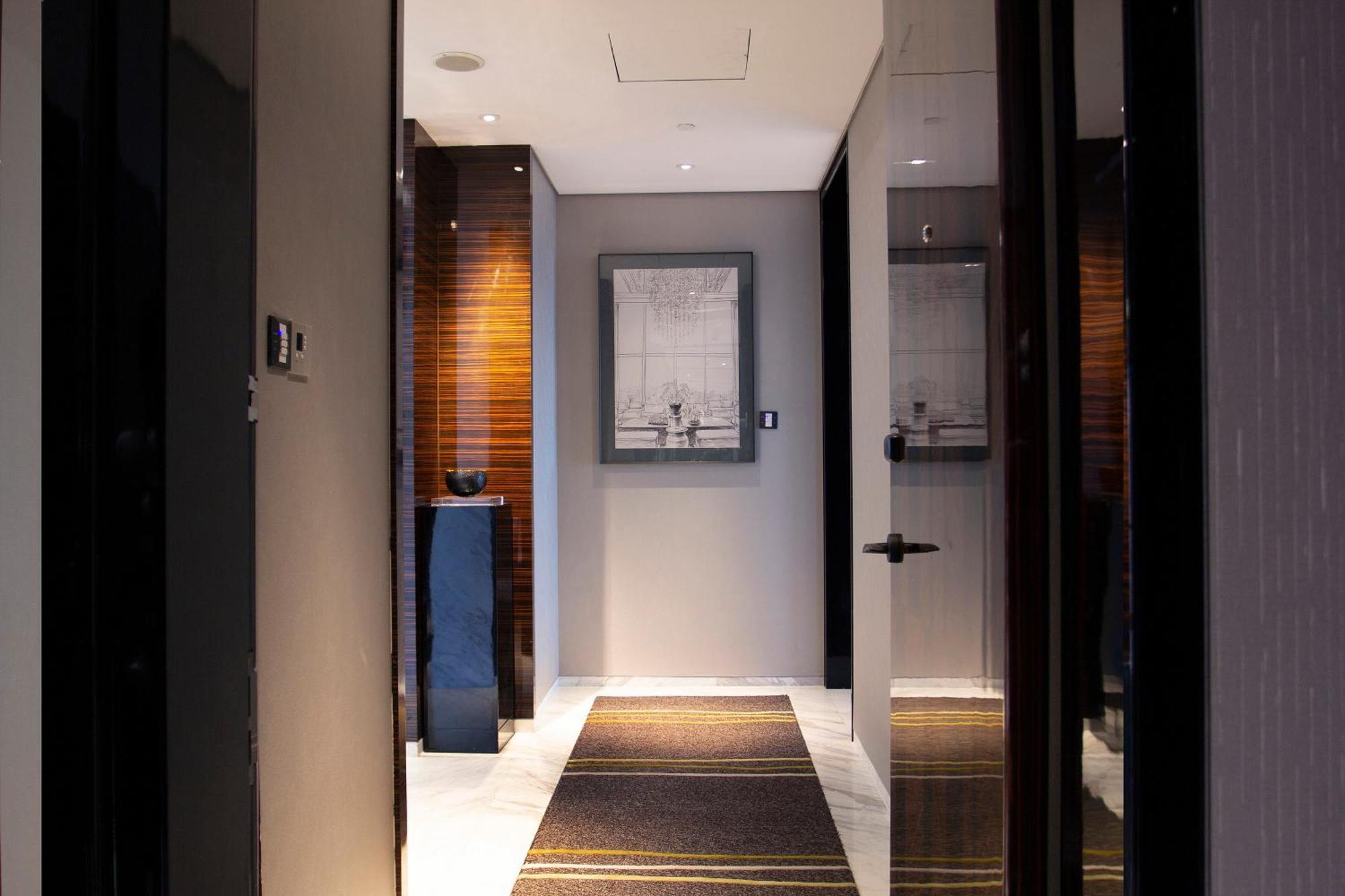 Regent Shanghai Pudong - Complimentary First Round Minibar Per Stay - Including A Bottle Of Wine Exterior photo